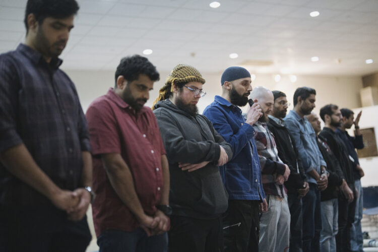 Their mosque burned down in L.A.-area wildfire. They're still determined to gather for Ramadan.